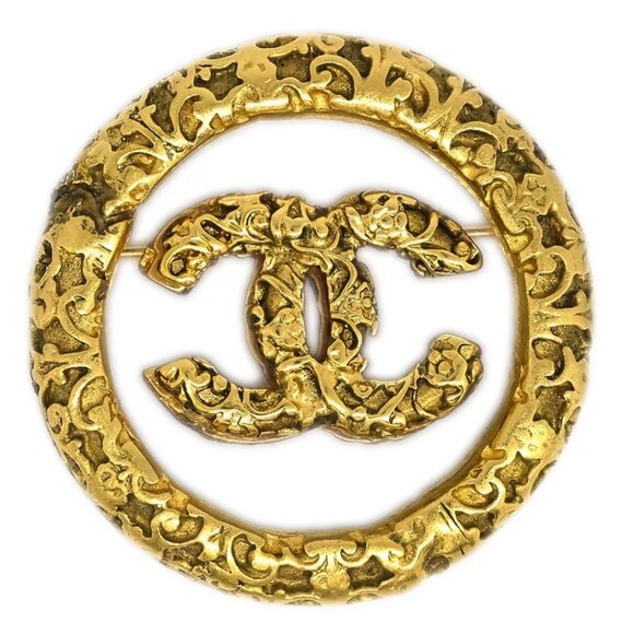 Chanel Medallion Brooch Pin Gold 03A 144358 - Picture 1 of 4
